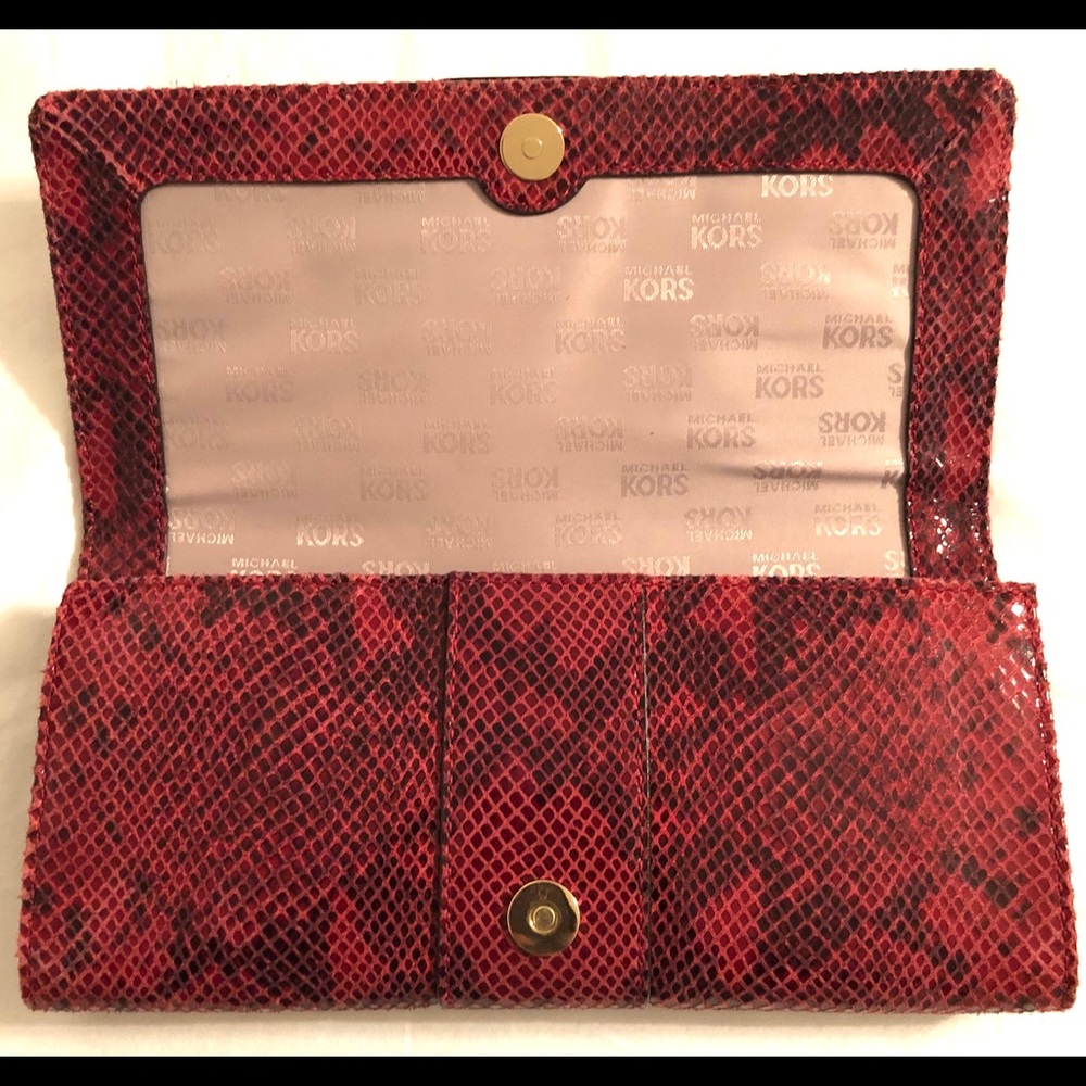 Micheal Kors leather - Picture 2 of 6